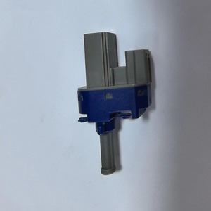 Interruptor de Embrague para Mazda Besturn BP4K6649YA 1S7995, Nuevo Repuesto de Interruptor Automático - Product Image 1