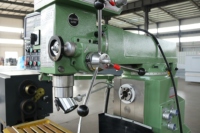 Machine de perçage et de fraisage universelle verticale-horizontale à double broche ZX6350, alimentation automatique, usinage général des métaux