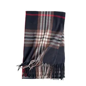 Venta al por mayor de invierno cálido Cachemira Pashmina Wrap cuello chales poliéster Plaid bufandas de invierno con borla para las mujeres
