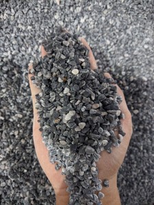 Petites pierres de galets de calcaire naturel gris pour la conception de paysage de villa Caractéristiques de conception de gravier - Product Image 3