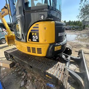 Excavadora hidráulica sobre orugas Komatsu PC55 usada de excelente calidad PC35 PC130/200/300/450 Motor de 5 toneladas y motor de bajo consumo - Product Image 1