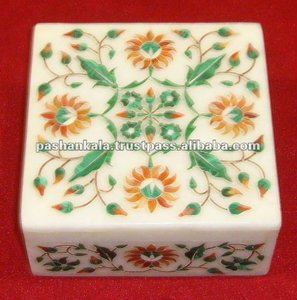 Natural Design Glossy Shinning Wooden Boxes Mother Of Pearl Boxes With High Quality Design Handmade Box With Wholesale Price - Product Image 3