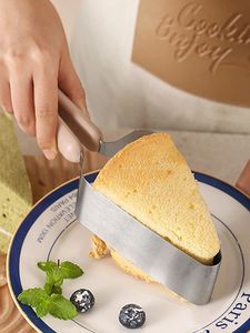 Cortador de Pastel Triangular Ajustable de Acero Inoxidable, Molde Separador para Decoración DIY, Utensilio de Repostería para Cocina y Panadería - Product Image 2