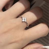 Bague trèfle à quatre feuilles en argent sterling 925 avec moissanite, ajustable et porte-bonheur