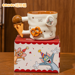 Tasse à café en céramique mignonne <span class=keywords><strong>Tom</strong></span> <span class=keywords><strong>et</strong></span> <span class=keywords><strong>Jerry</strong></span> 360 ml pour enfants avec poignée <span class=keywords><strong>et</strong></span> boîte cadeau pour offrir <span class=keywords><strong>et</strong></span> usage domestique - Product Image 2