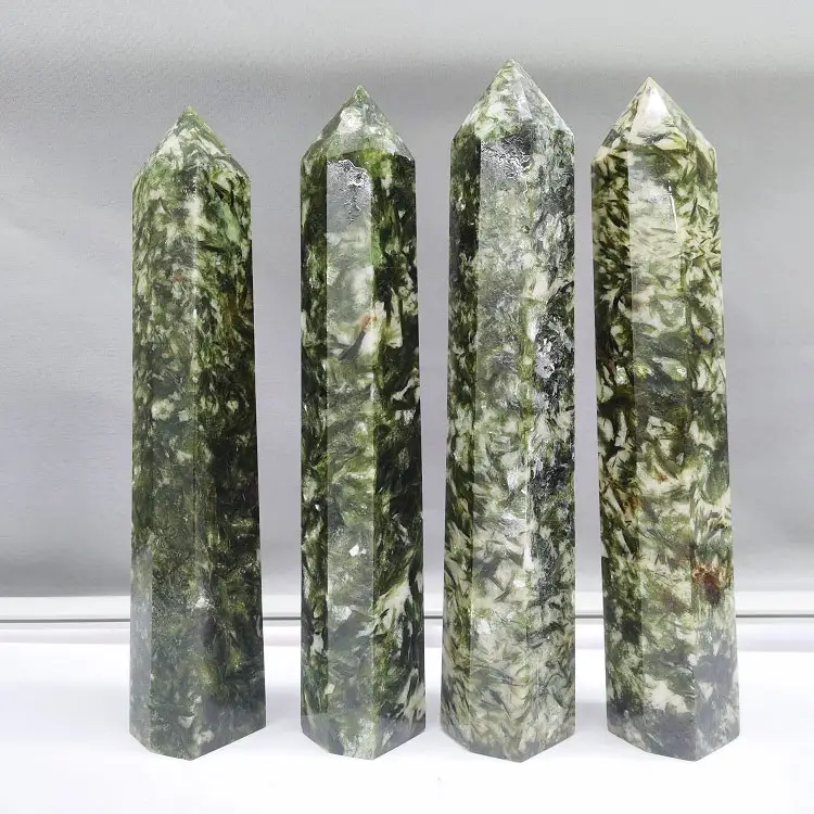 Grande punto di cristallo lucido pietra di guarigione verde Mica torre per il Feng Shui