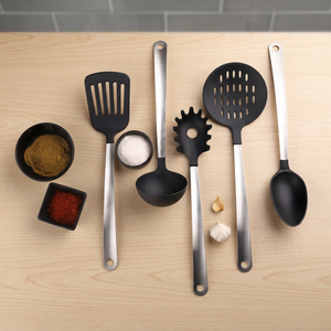 Ensemble d'ustensiles de cuisine en nylon Anax de 7 pièces avec manches en acier inoxydable |   Spatule, louche et cuillère à pâtes résistantes à la chaleur et compatibles lave-vaisselle - Product Image 2