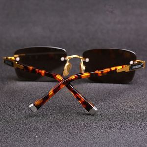 Lunettes de soleil rectangulaires haut de gamme pour hommes, sans monture, en pierre brute, avec verres dorés transparents et dégradés en nylon - Product Image 3