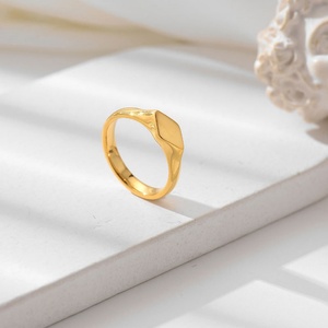 Bagues de fiançailles et de mariage en acier inoxydable plaqué or 14k 18k, durables et élégantes, forme losange, pour femmes - Product Image 1