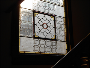 Vitrail européen artisanal sur mesure, structure solide, motif arbre panoramique, pour fenêtre et porte, décoration moderne pour hôtel, église, salle à manger - Product Image 3