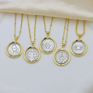 Medalla giratoria vintage de la Virgen María en oro y plata, colgante religioso católico para la creación de collares - Product Image 3