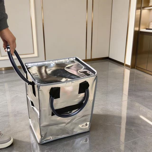Geometric Pattern PP Material Reusable Grocery Bag on Wheels Foldable Rolling Tote Shopping Trolley with Wheels
