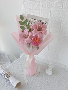 Coffret cadeau d'entreprise : Bouquet de fleurs au crochet fait main, fleurs éternelles en fil, cadeau floral pour mariage, anniversaire et Saint-Valentin - Product Image 5