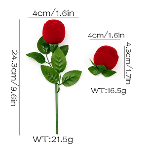 Estuche <span class=keywords><strong>para</strong></span> Anillo <span class=keywords><strong>y</strong></span> Caja de Regalo de <span class=keywords><strong>Joyería</strong></span> con Rosas Rojas Florales en Relieve <span class=keywords><strong>para</strong></span> Propuesta Romántica de San Valentín - Product Image 4