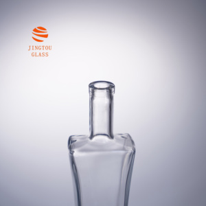 Botella <span class=keywords><strong>de</strong></span> Vino <span class=keywords><strong>de</strong></span> Vidrio Transparente Ovalada con Base Hexagonal Personalizable <span class=keywords><strong>de</strong></span> 10 ml y 500 ml, Apta para Whisky, <span class=keywords><strong>Vodka</strong></span> y Brandy - Product Image 5