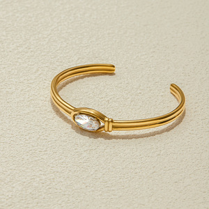 Bracelet manchette tendance en acier inoxydable plaqué or 18 carats avec zircon blanc, double couche, design ouvert, bijou unisexe, cadeau - Product Image 2