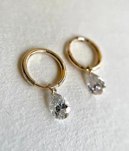 Pendientes de Diamantes con Corte Princesa Elegantes y de Alta Calidad para Damas, Joyería Fina de Oro para Bodas, Disponibles al Mejor Precio Competitivo - Product Image 4