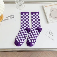 Chaussettes en coton à carreaux en damier Mode Chaussettes à carreaux de couleur noir et blanc Chaussettes européennes et américaines