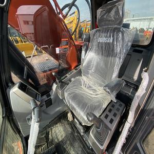 รถขุดไฮดรอลิก Doosan DX225LC-9C มือสอง 22 ตัน ยี่ห้อญี่ปุ่น รุ่นปี 2023 เครื่องยนต์ใหม่ คุณภาพสูง ชั่วโมงการทำงานต่ำ ได้รับการรับรองมาตรฐาน CE และ EPA พร้อมขาย - Product Image 6