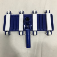 Schnelle Lieferung Hochwertiger Kunststoff 14-Zoll Flexibler Staubsaugerkopf mit Seitenbürste für Schwimmbäder
