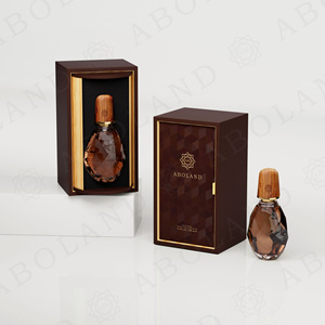 Caja Rígida de Lujo Aboland para 100 ml de Eau de Parfum, Logotipo en Lámina Dorada, Empaque de Fragancia Cosmética de Alta Gama - Product Image 3