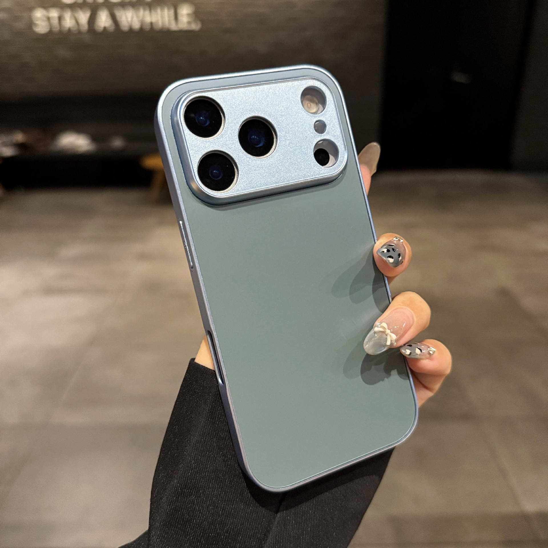 ยอดเขาสีฟ้าไกลโพ้น