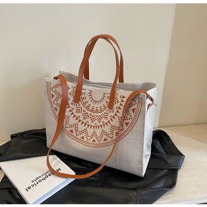 Hot Selling Winter <b>Medium</b> Pu Tote Bag Large Woman <b>Handbags</b> Wholesale Pu Tote Bags Large Capacity Bags For Women Shopping - Product Image 2