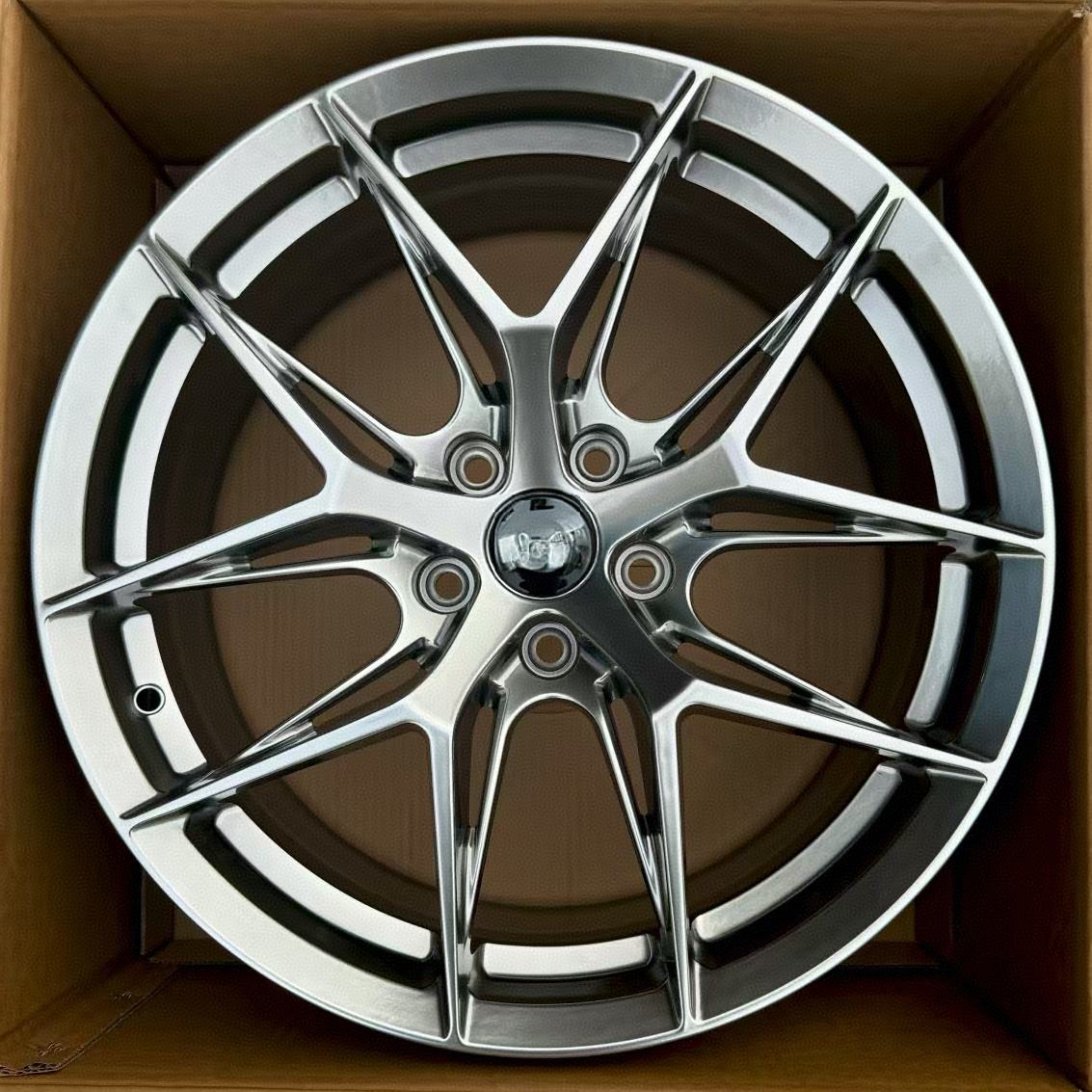 สีดำเข้ม