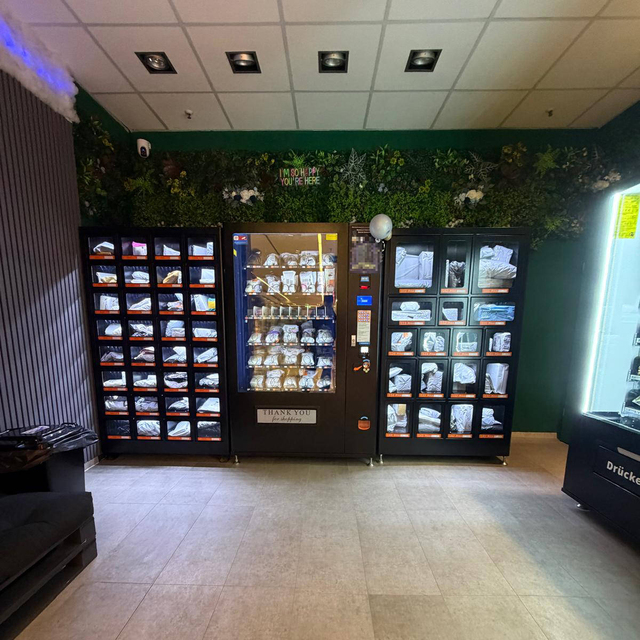 Modular Intelligent Vending Machines Support Both QR Code and Cash Payments Enabling a New 24/7 Unattended Retail Solution