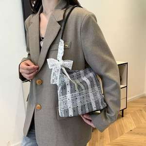 Bolso tipo cubo de encaje de lunares con hombro cruzado con lazo para mujer - Product Image 2