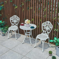 Meubles de patio extérieurs modernes et durables en aluminium avec rangement pour restaurants, hôtels, cours, appartements - Table et chaises