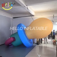 Modèle de sucette gonflable géante personnalisée à blocs de couleur pour la promotion des magasins de maternité et la décoration de vitrine de centre commercial sur le thème des enfants