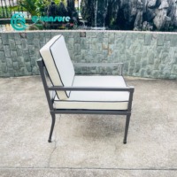 Meubles d'extérieur modernes Chaise de loisirs à cadre en aluminium avec ottoman Ensemble de jardin tout temps pour salon Parc Villa Cours