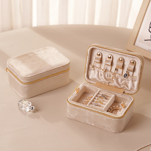 Boîte de rangement à bijoux portable de luxe en velours à double couche pour boucles d'oreilles, colliers, bagues, pendentifs, bracelets - Product Image 4