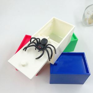 Truco araña divertido susto caja oculta calidad broma plástico susto araña caja divertido juego broma truco amigo Oficina Juguetes - Product Image 5