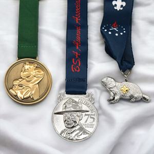 Medalla Deportiva Personalizada con Logotipo Metálico, Medalla de Maratón de Oro, Medalla Conmemorativa de Aleación de Zinc - Product Image 3