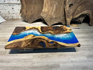 Table de salon et de boutique en bois de la marque LAMA EPOXY avec plateau en résine époxy, idéale pour salle à manger, cuisine, café - Product Image 4