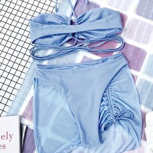 Maillot de bain une pièce personnalisé pour femme, micro-soutien-gorge, style halter, imprimé floral, respirant, séchage rapide, coupe V-string, pour la plage - Product Image 4