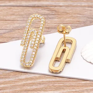 QIKU Baru Datang Klasik Tembaga Zirkon Kristal Geometris Klip Kertas Hoop Earrings untuk Wanita Elegan Fashion Perhiasan Hadiah Terbaik