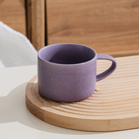 Vaisselle en céramique ronde moderne pour la restauration et les hôtels Salade en porcelaine pour assiette de chargeur Plats à steak pour restaurant en cadeau