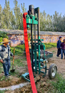 เครื่องเจาะบ่อน้ำลึกสองล้อขนาด100ม. 150ม. เครื่องเจาะหลุมเจาะโรงงานจีน - Product Image 2