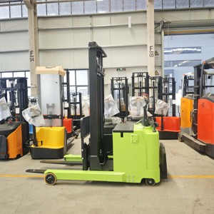 รถยกแบบ Reach Stacker ยี่ห้อ Nikiyumax คุณภาพสูง รับน้ำหนักได้ 2000 กิโลกรัม พร้อมระยะยืดแขนยาว - Product Image 4