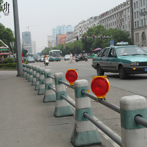 Feux de circulation solaires, lumière d'urgence, alarme, batterie de 60 heures, 50 clignotements/minute, lumière rouge pour la circulation, utilisation en bateau - Product Image 4