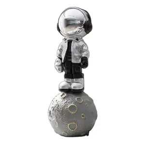 Outdoor Modern Art Design Lebensgroße Space Man Resin Moderne Astronauten skulptur