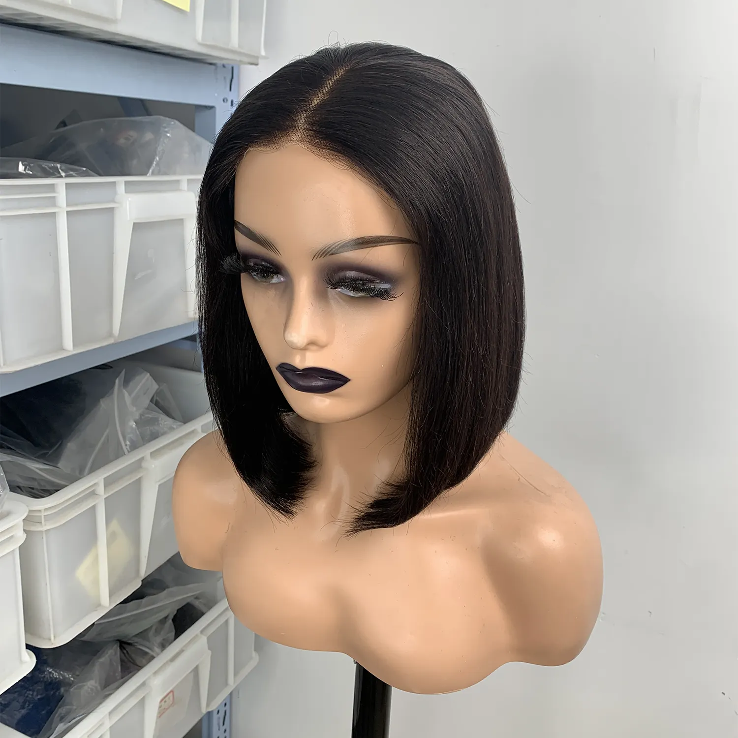 Wig renda rambut hd transparan wanita, wig renda depan lurus bob dengan rambut hitam yang mudah dipakai