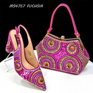 Ensemble Sac à Main Italien et Escarpins à Talons Hauts Coordonnés pour <span class=keywords><strong>Femme</strong></span>, Idéal Soirée Africaine - Product Image 4