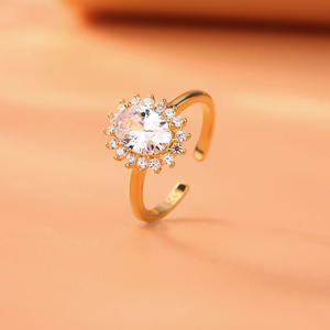 Anillo ajustable de compromiso de zafiro ovalado chapado en oro de Plata de Ley 925 de alta calidad para mujer - Product Image 3