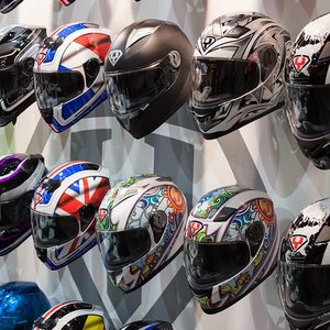 Supporto <span class=keywords><strong>da</strong></span> <span class=keywords><strong>Parete</strong></span> per <span class=keywords><strong>Casco</strong></span> Moto, Portacasco Sicuro con Attrezzi Inclusi, <span class=keywords><strong>Porta</strong></span> Cappelli <span class=keywords><strong>da</strong></span> <span class=keywords><strong>Parete</strong></span> - Product Image 5