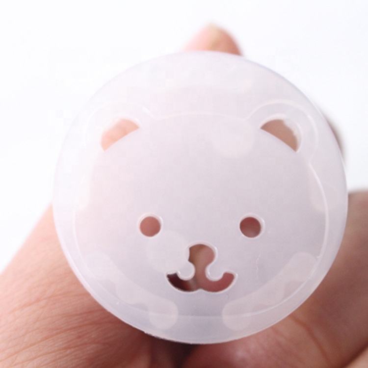High Quality Plastic Bear Carton Shape Electrical Socket Cover EU Plug Cute Baby Safe Outlet Plug Cover for Safety