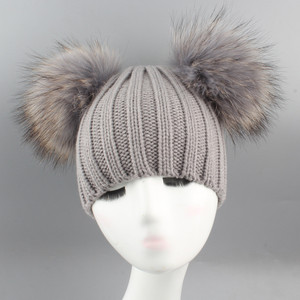 Grande boule de <span class=keywords><strong>fourrure</strong></span> naturelle personnalisée de 9 à 20 cm pour bonnets, <span class=keywords><strong>pompon</strong></span> en <span class=keywords><strong>fourrure</strong></span> de raton laveur moelleux avec bouton-pression - Product Image 6